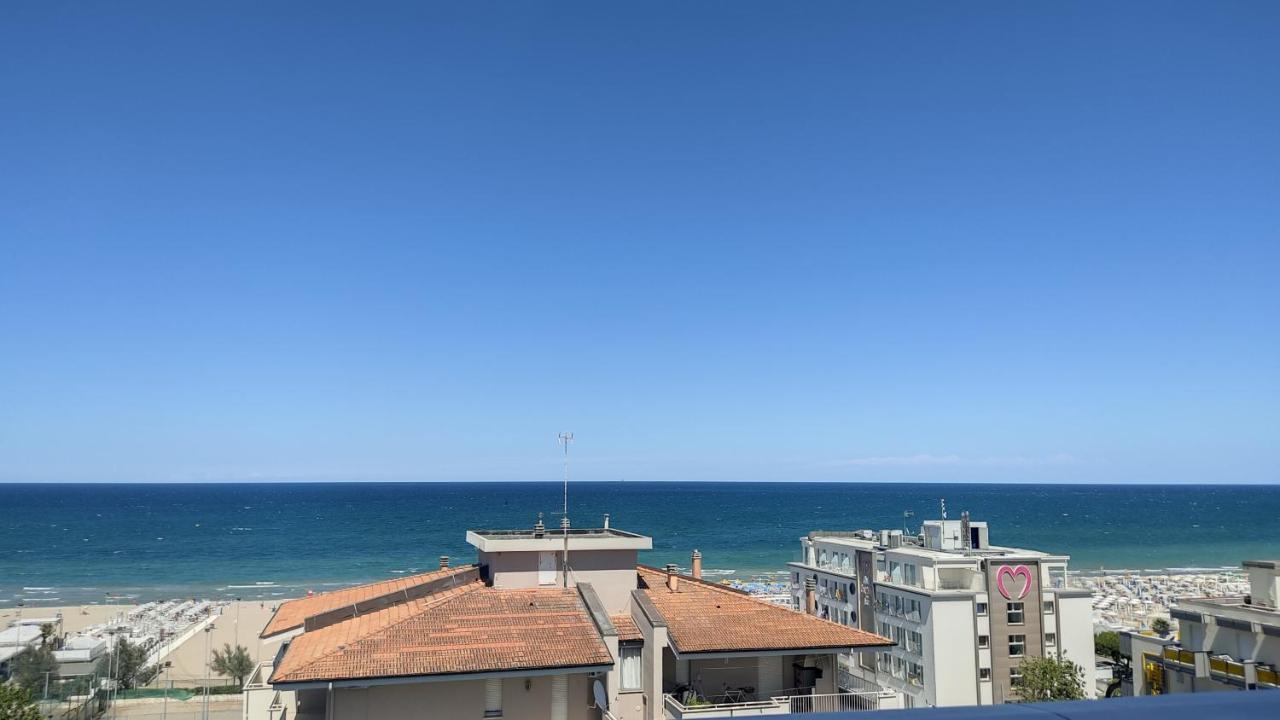 ריצ'יונה Hotel De Amicis מראה חיצוני תמונה