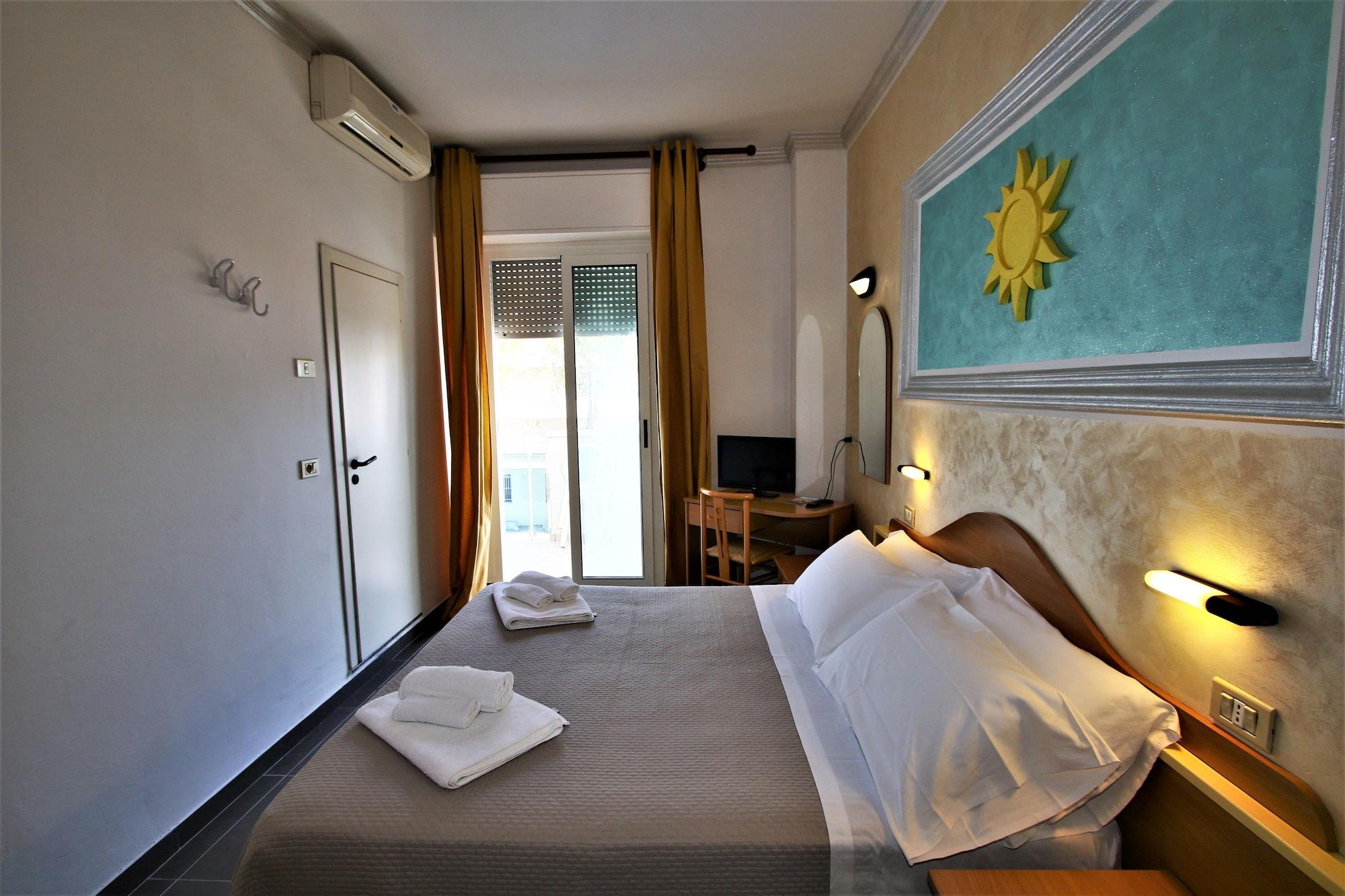 ריצ'יונה Hotel De Amicis מראה חיצוני תמונה