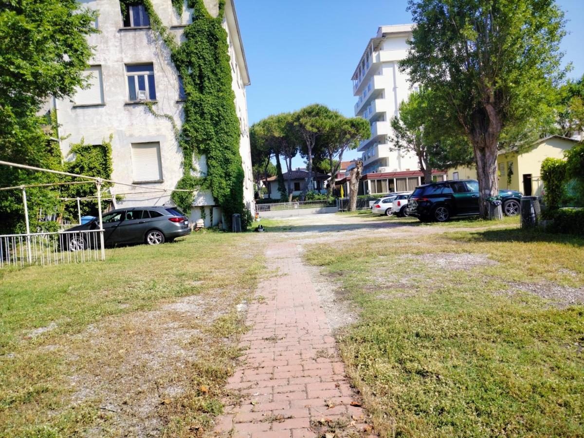 ריצ'יונה Hotel De Amicis מראה חיצוני תמונה