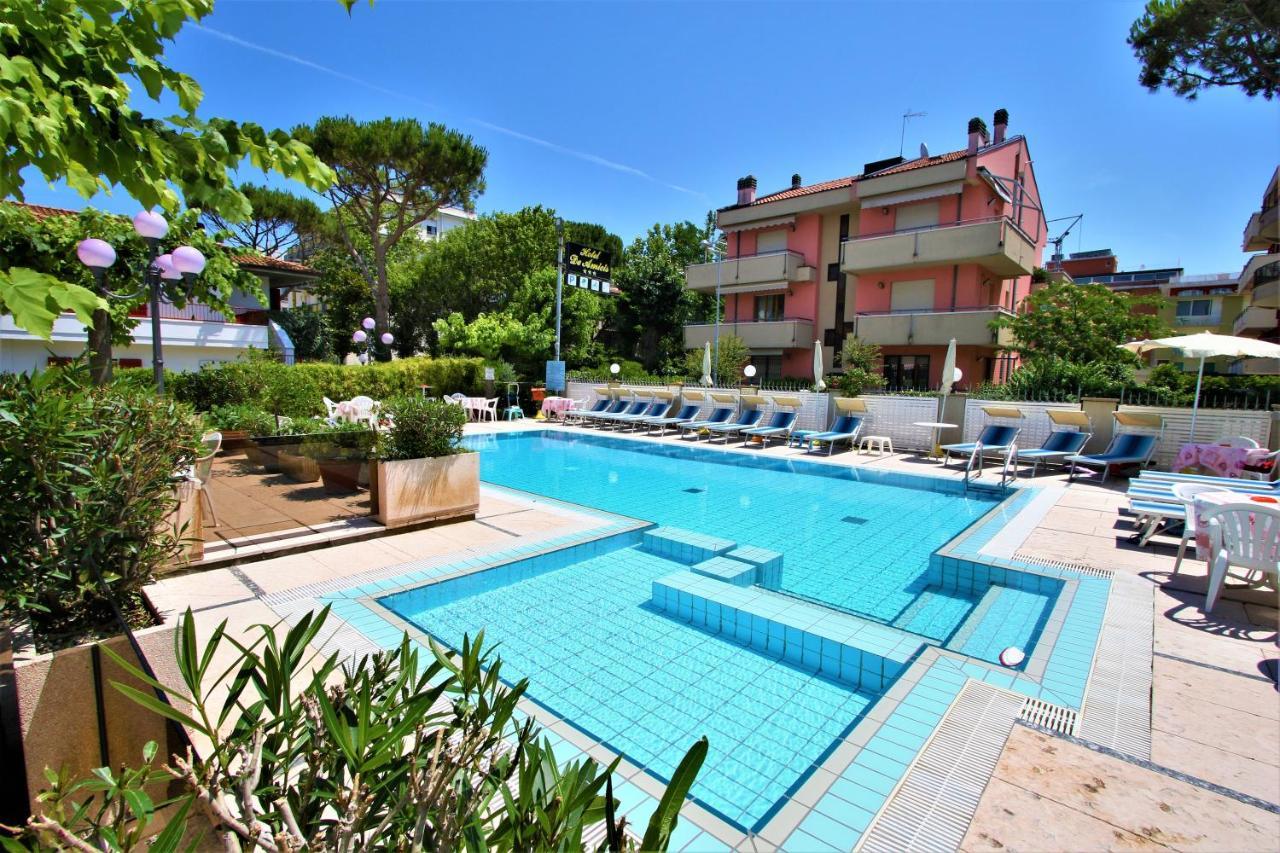 ריצ'יונה Hotel De Amicis מראה חיצוני תמונה